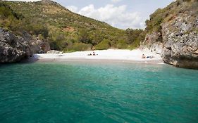 Hotel Residence il villaggio Lì cylentos Policastro Scario a 100 mt dal mare